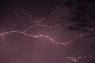 近距离看导弹袭来，天降火雨般的震撼