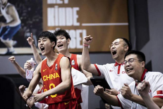 中国男篮真正有希望了！U17男篮世界杯：中国队73-70击败法国